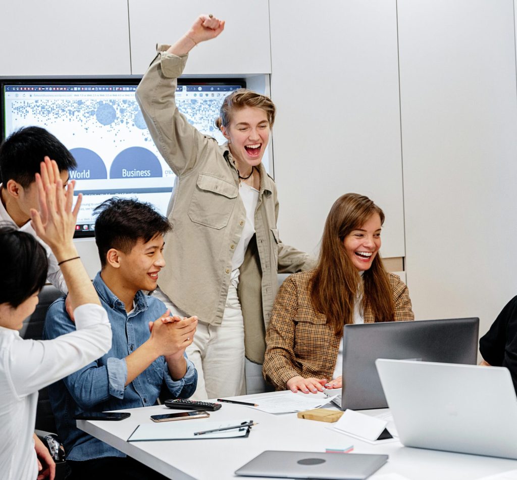 pexels-mikhail-nilov-7988237